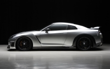  Nissan GT-R,  